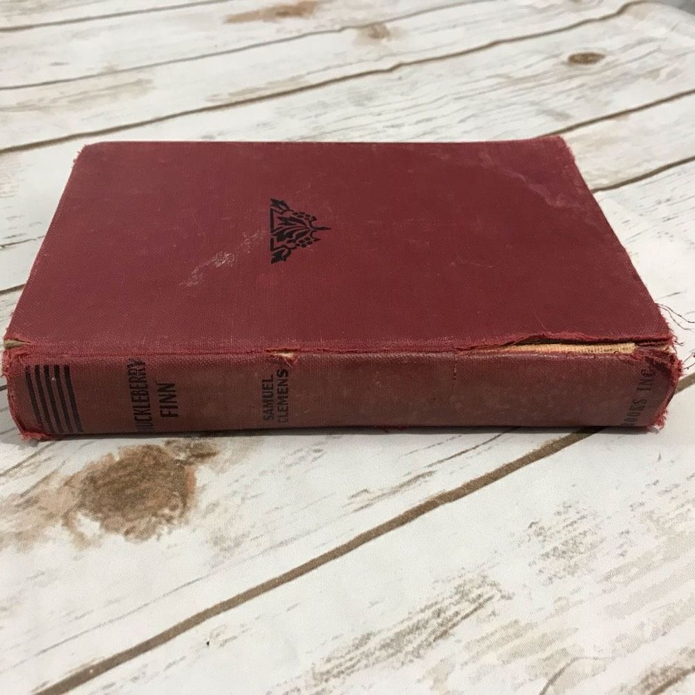 Vintage The Adventures of Huckleberry Finn Hardcover Art Type Edition huck‎ Finn